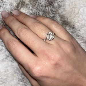 Engagement ring 1/2CT